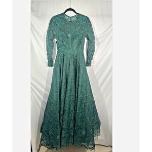 NWT Mac Duggal [‎ 2 ] 11121 Embellished Illusion Long Sleeve A Line Gown #S1789